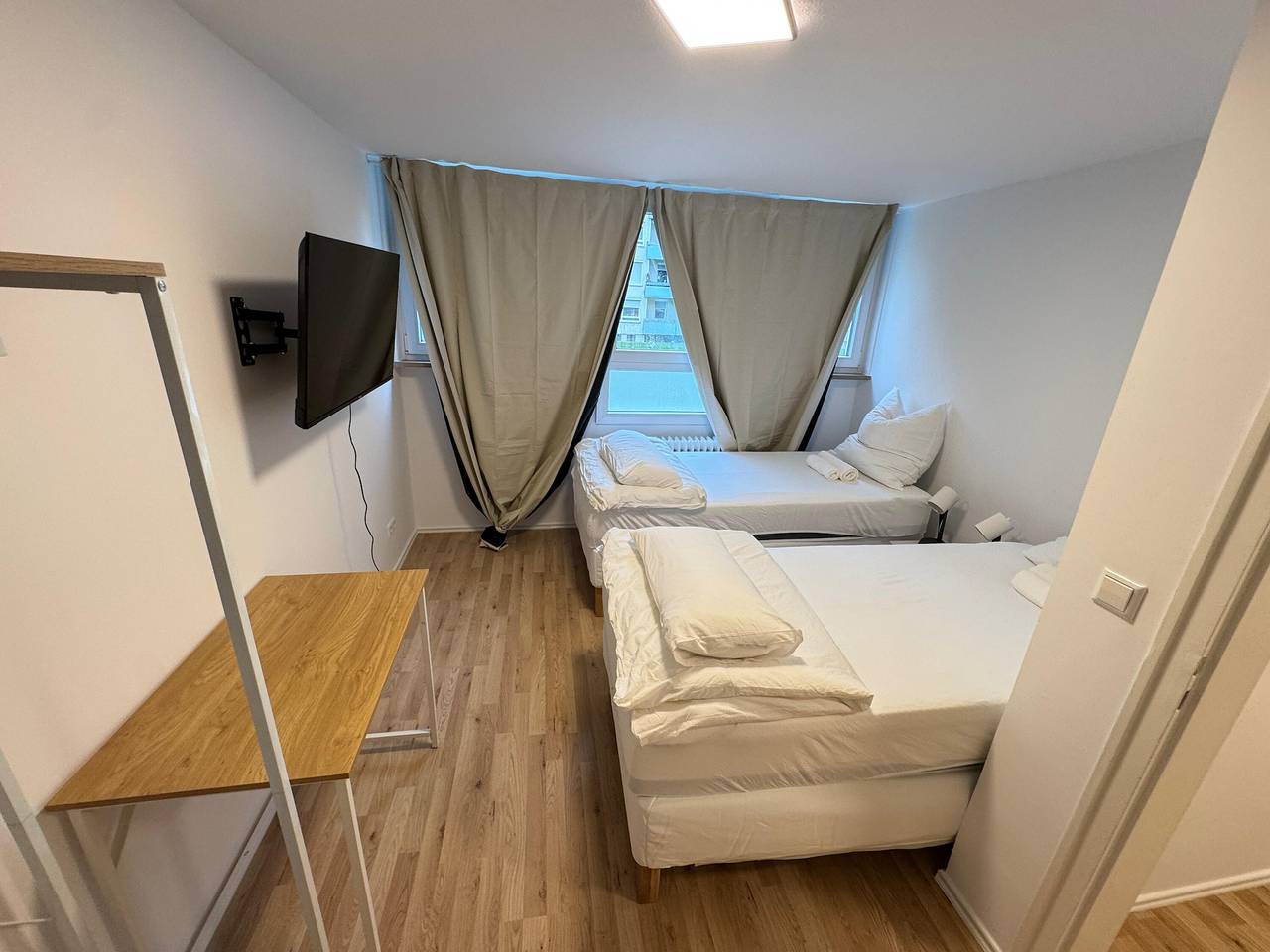 Ganze Wohnung, Apartment 'Geschäftsreisetraum' mit privater Terrasse und Wlan in Heidenheim, Stuttgart Region