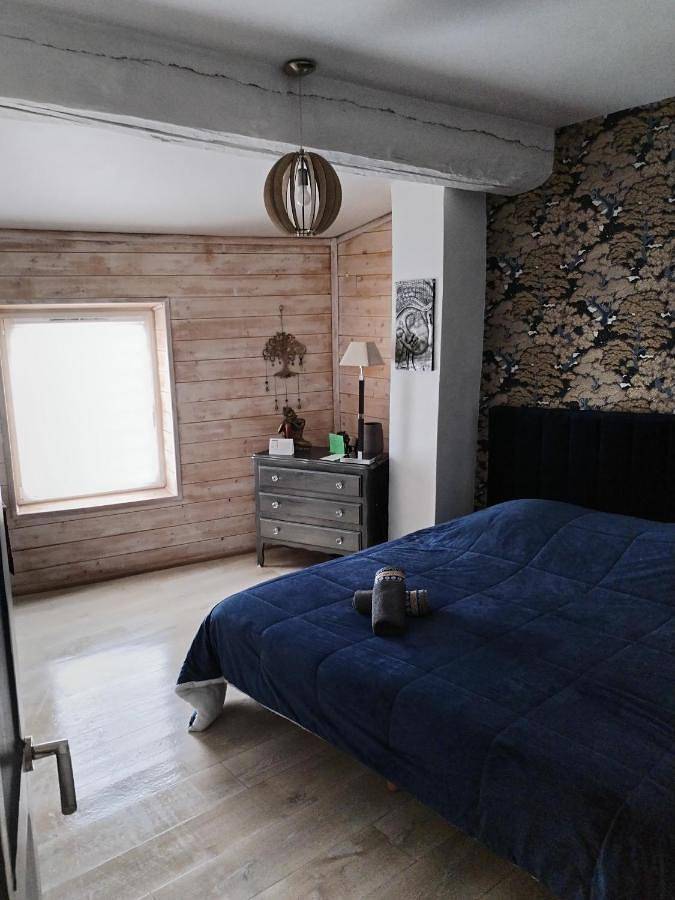 Chambre d’hôte pour 2 personnes, avec Balcon et Terrasse ainsi que Jardin et Vue