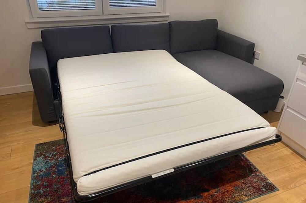 The Wee Cottage by the Ferry in Gourock, Inverclyde