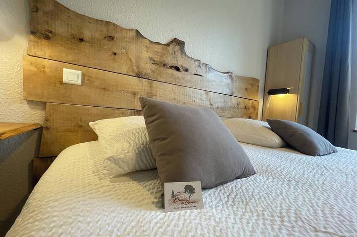 Gîte pour 6 personnes, avec jardin ainsi que piscine et terrasse à Lafarre - 4