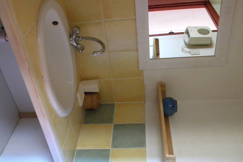 Die Ferienhäuser der Guinguette, 2 Ferienhäuser 2 bis 4 Personen mit Pool in der Nähe von Barjac in Saint-Jean-de-Maruéjols-et-Avéjan, Alès und Umgebung