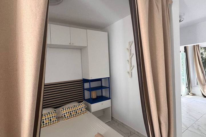 Ganze Wohnung, Studio Eureka, Fiber, Pool in Playa de LA BALLENA (Arona), Arona