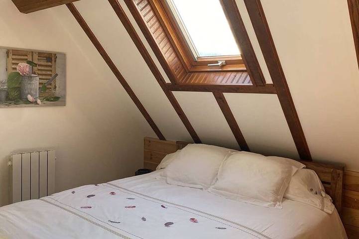 Gîte pour 2 personnes, avec Jardin et Piscine à Aleu - 3