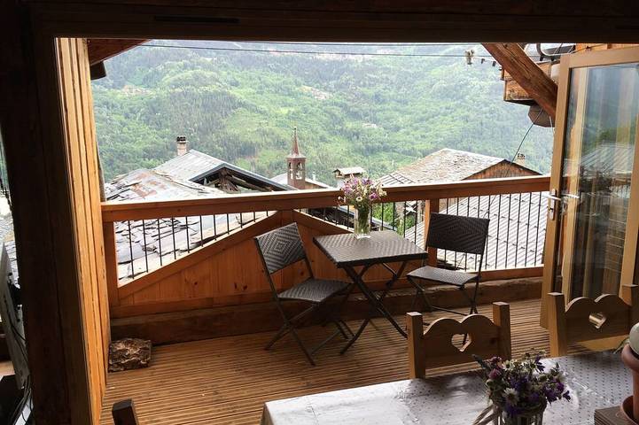 Casa rural para 8 personas, con balcón - 1