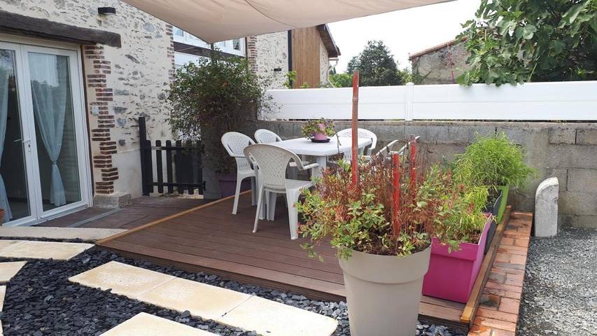 Location de vacances pour 6 personnes, avec terrasse, adapté aux familles à Saint-André-Goule-d'Oie - 2