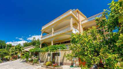 Ferienwohnung für 5 Personen, mit Garten, mit Haustier in Dramalj