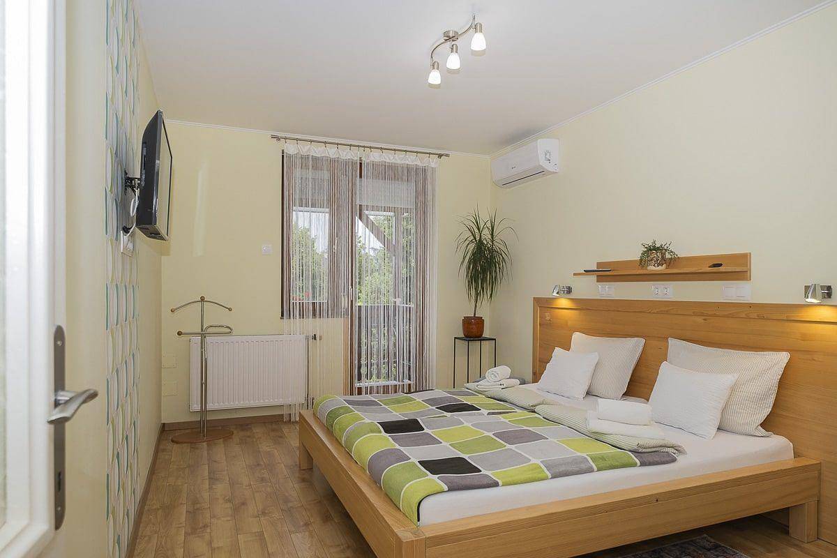 Ganze Ferienwohnung, Apartement mit Balkon Nr.5 Ács Apartman Hévíz in Heviz, Keszthely und Umgebung