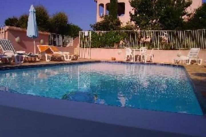 Maison de vacances pour 10 personnes, avec jardin et terrasse, animaux acceptés