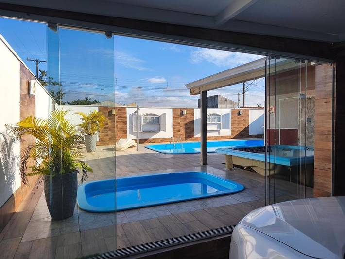 Casa de vacaciones para 12 personas, con terraza además de piscina y jardín, Se admiten mascotas - 1