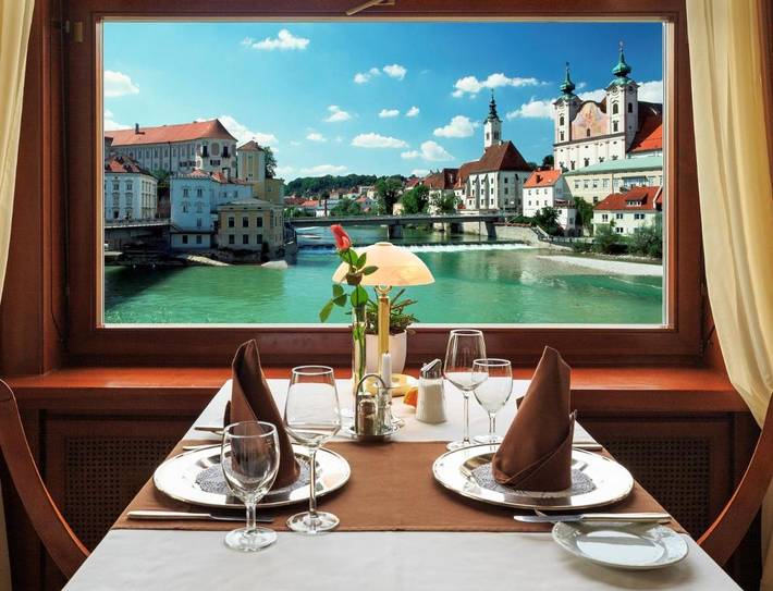 Hotel für 2 Personen, mit Terrasse und Whirlpool sowie Sauna und Ausblick in Steyr