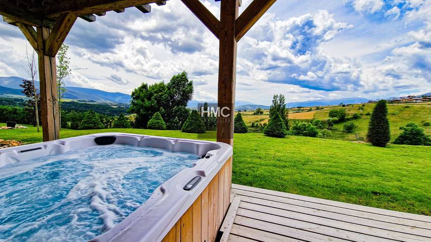 Chalet pour 10 personnes, avec terrasse et jacuzzi à Bolquère - 3