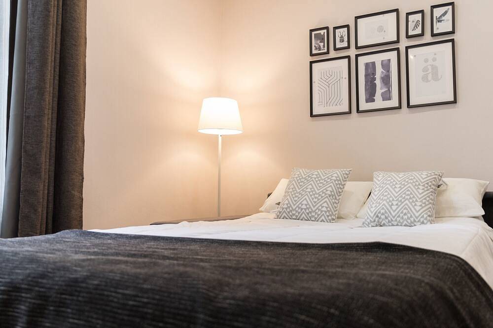 Entire apartment, Beautiful central apartment, renovated, near Laurel and Espolon, cathedral view, free Wifi in Logroño, La Rioja Province