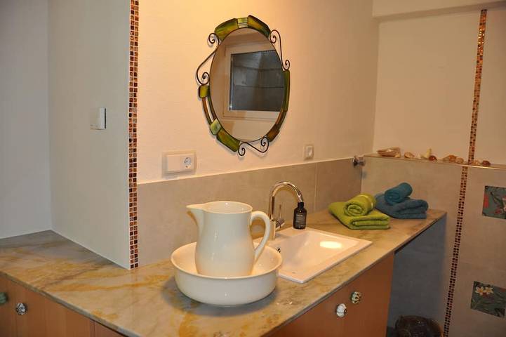 Ganze Wohnung, Ferienwohnung im Haus am Bach im Grünen in Untermünstertal, Münstertal
