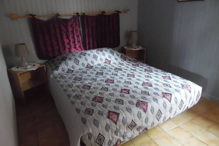 Location de vacances pour 7 personnes, avec Jardin et Piscine dans Saint-Michel-de-Bannières - 3