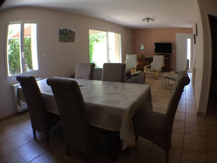 Location de vacances pour 6 personnes, avec jardin à Saint-Geniès-de-Comolas - 3