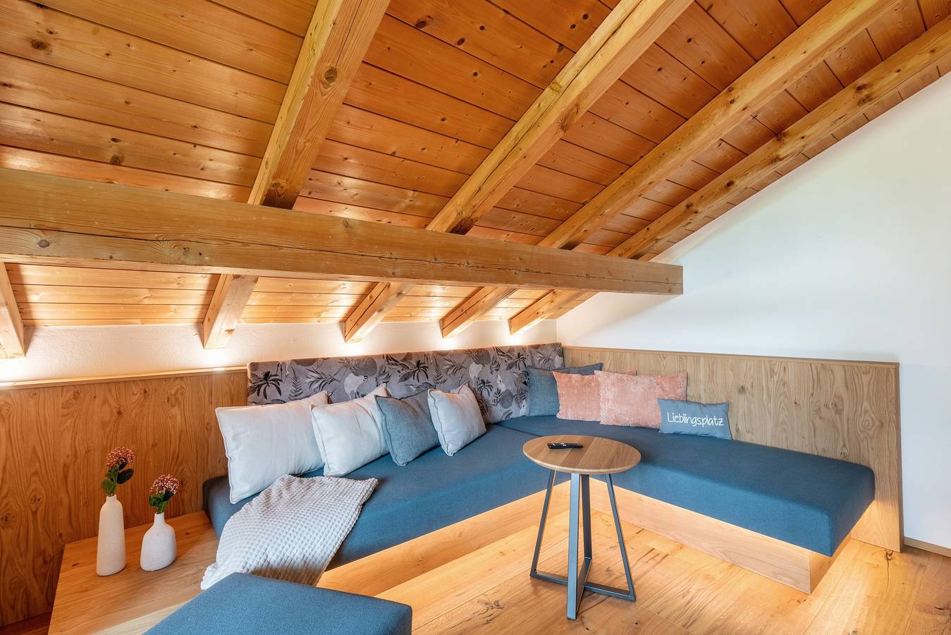 Entire apartment, Apartment 'Falkenstein' with Mountain View, Balcony and Wi-Fi in Inzell, Bavarian Alps