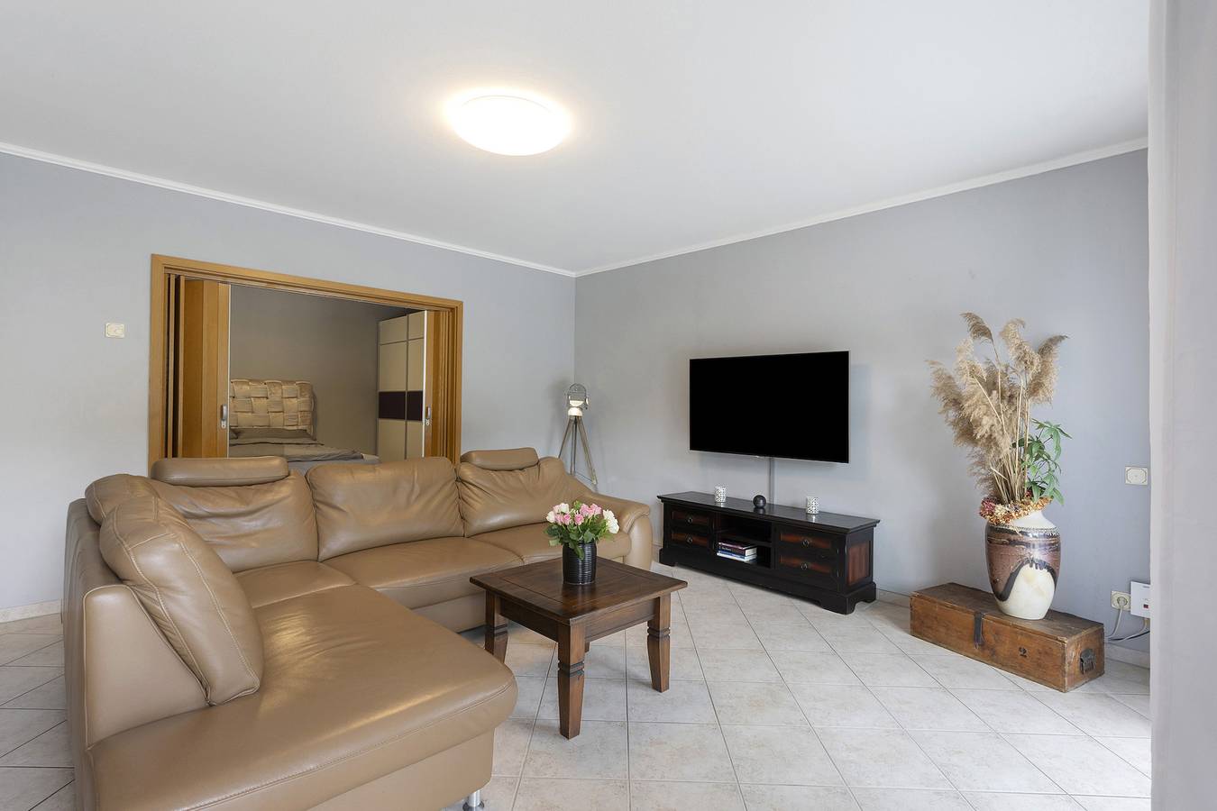 Apartamento entero, Apartamento 'Am Wasser 2' con vistas al lago, terraza compartida y wifi in Gross Lindow, Región de Oder - Spree