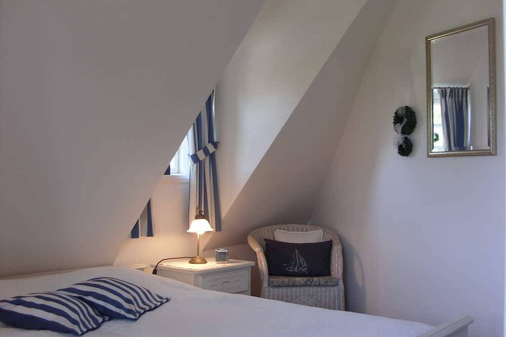 Dörpstrat 93a - Reetgedecktes Urlaubsdomizil - 93a - Dhh in Oevenum, Föhr