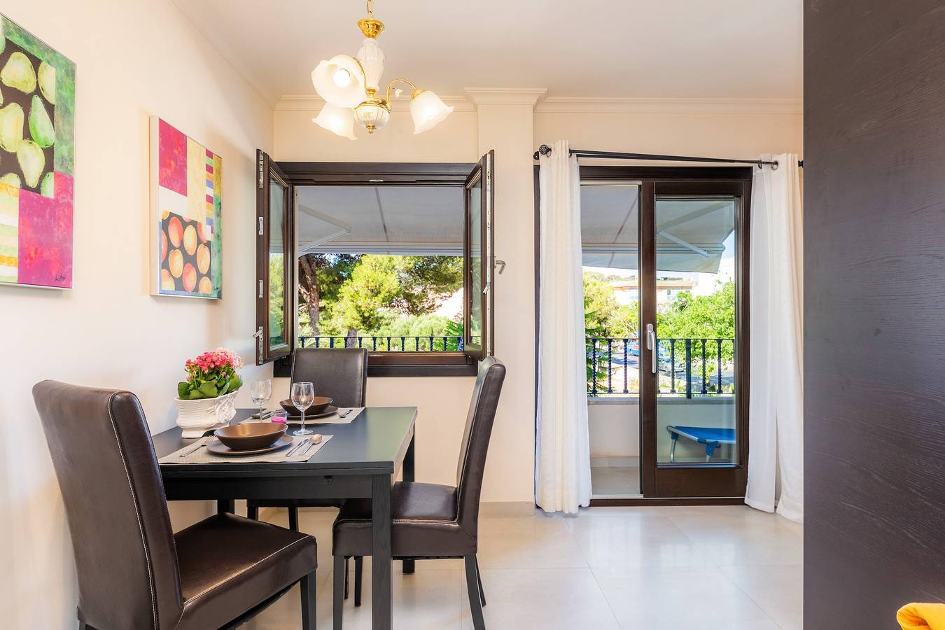 Entire apartment, Apartment 'Neo' close to the Beach with Balcony & Wi-Fi in Cala Ratjada, Capdepera