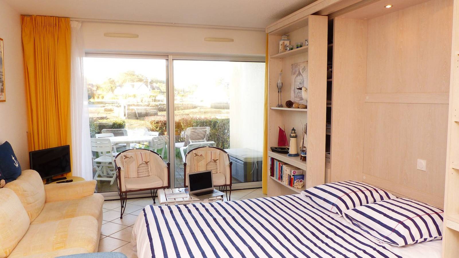 Ganzes Studio, Charmant studio vue sur mer à Locmariaquer in Locmariaquer, Côte des Mégalithes