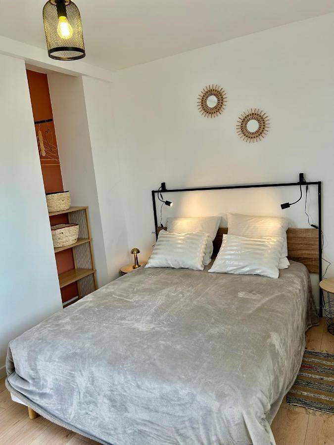 Appartement entier, Two-Bedroom Apartment in Plomodiern, Région de Châteaulin