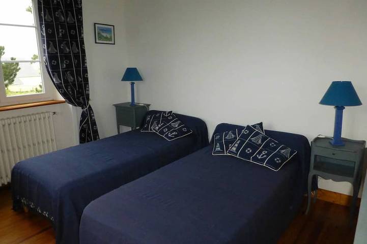 Location de vacances pour 10 personnes, avec jardin et terrasse à Quinéville - 2