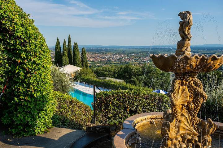 Location de vacances pour 14 personnes, avec jacuzzi ainsi que balcon et jardin à Montecatini-Terme - 3