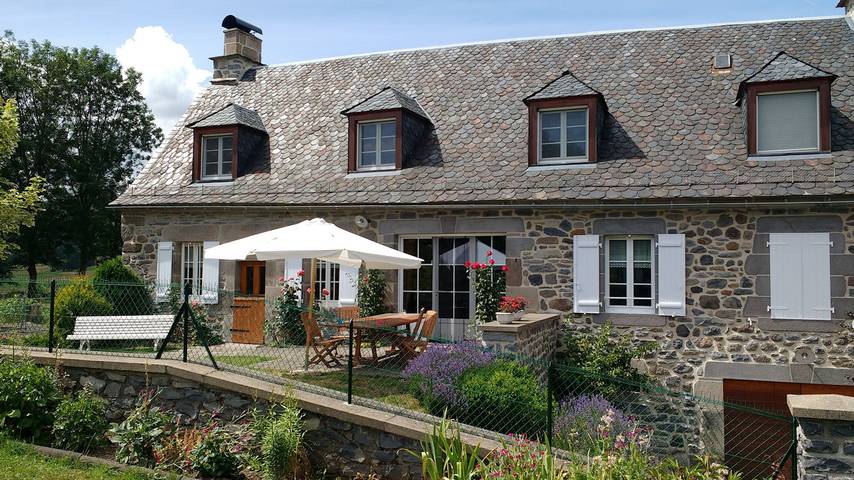 Gîte pour 6 personnes, avec jardin et terrasse - 1