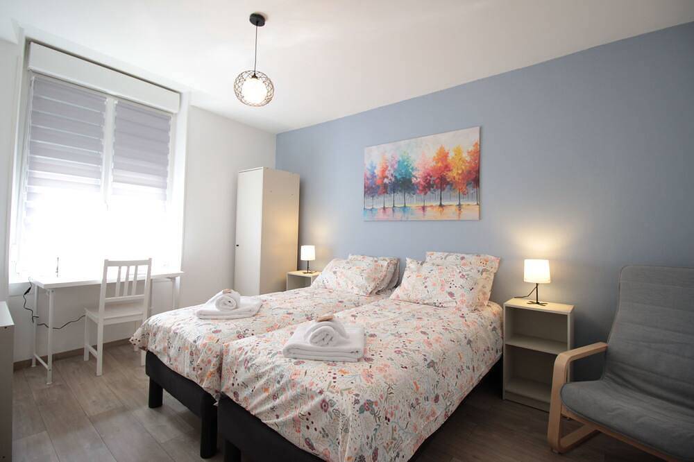 Apartamento entero, Les Loges de Véro Rdc - 5 min from Verdun, private parking, motorcycle garage, air conditioning. in Verdun (Municipio), Verdún