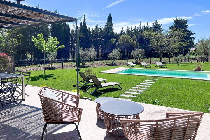 Location de vacances pour 8 personnes, avec Piscine à Paradou - 2