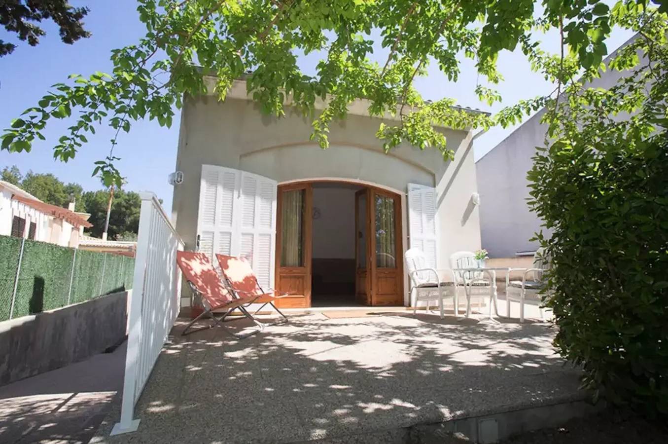 Traumhaftes Ferienhaus “Ses Roques” am Meer mit Terrassen und Wlan in Bonaire, Alcúdia