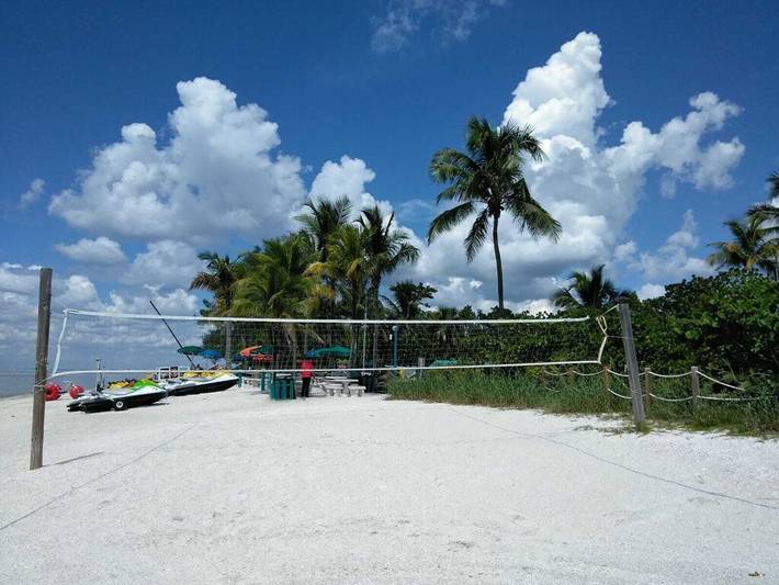 Vacation rental for 5 people, with yard and terrace, with pets in Bonita Springs