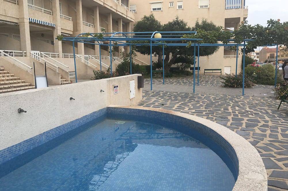 Entire apartment, 1 bedroom apartment Sea views.  Aire Acond terrace, Wifi, flat Tv, renovated in Santiago Bernabeu, Santa Pola