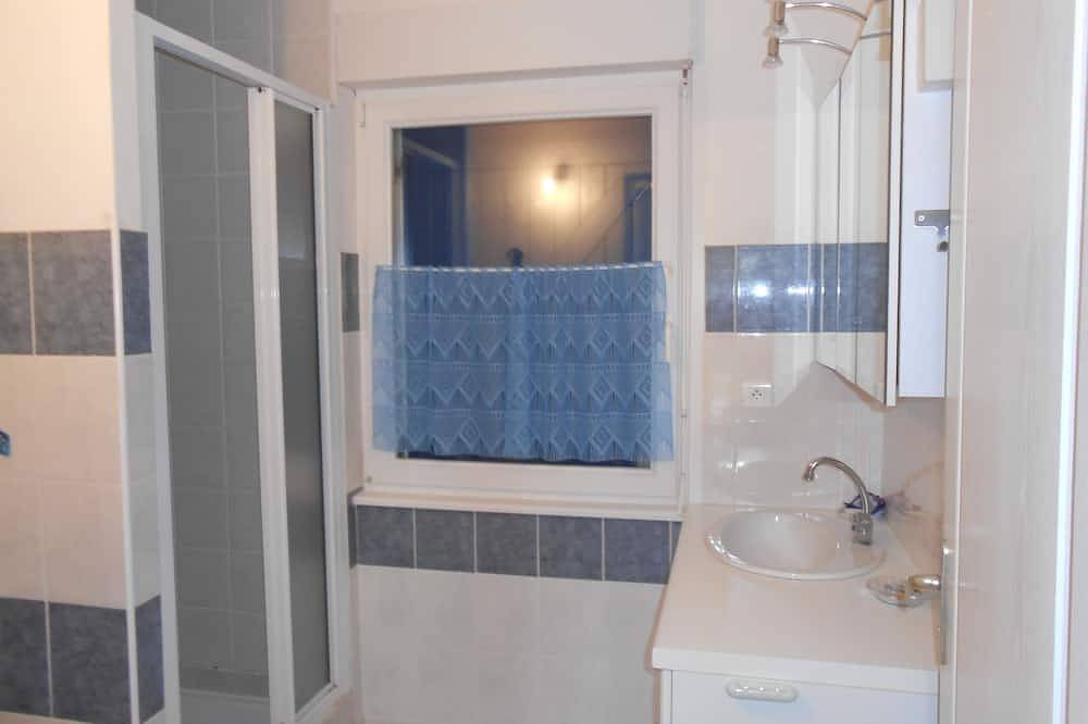 Vakantiehuis Bretagne zuiden 6 personen op 300m van het strand in het rustige dorpje in Ambon, Côte des Mégalithes