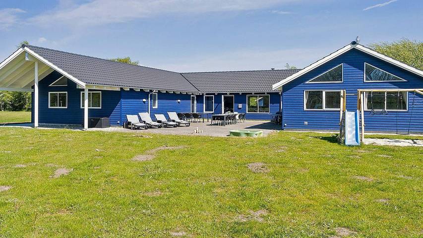 Ferienhaus für 20 Personen, mit Pool und Terrasse sowie Sauna und Whirlpool, mit Haustier auf Falster
