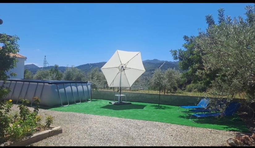 Casa rural para 5 personas, con Terraza y Jardín además de Piscina y Vistas en Monda - 2