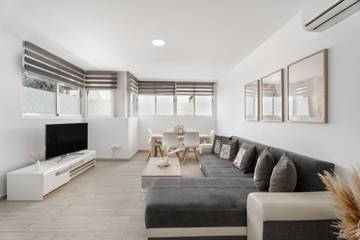 Apartment for 6 People in San Eugenio Bajo, Adeje, Photo 2