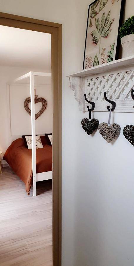 Standard Double Room in Bordeaux-Saint-Clair, Région du Havre
