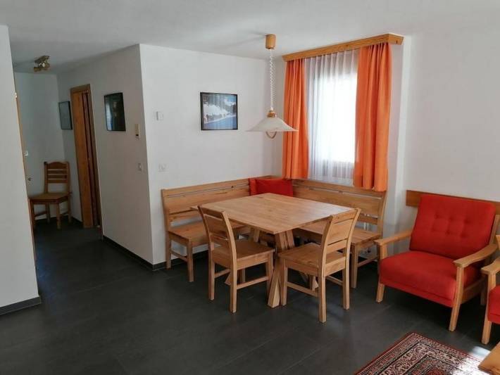 Ferienwohnung für 4 Personen, mit Garten und Terrasse, mit Haustier in Bever - 2