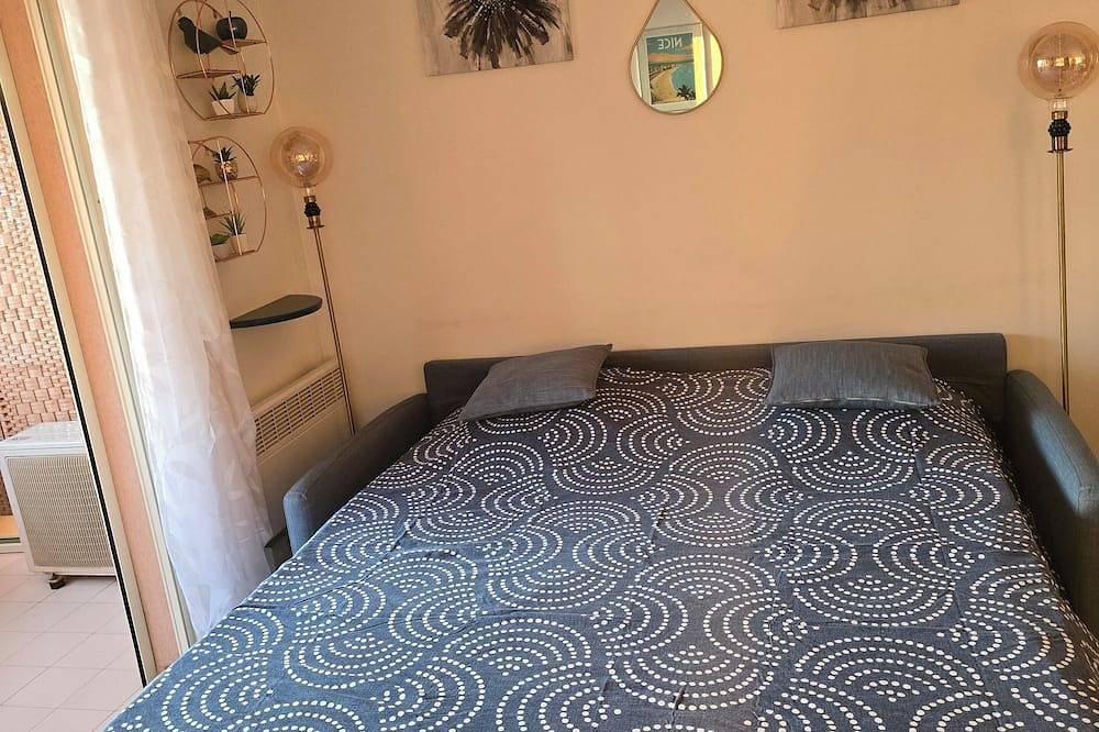 Ganze Wohnung, Appartement Côte D'azur Accès Direct Plage in Théoule-sur-Mer, Massif de l'Esterel