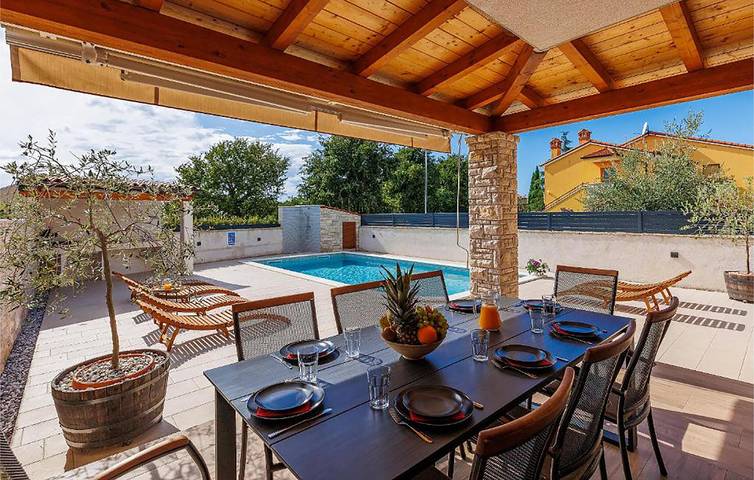 Reizende 2-Zimmer-Wohnung mit Pool in der Nähe des Strandes Duga Uvala in Marčana, Südküste Istrien
