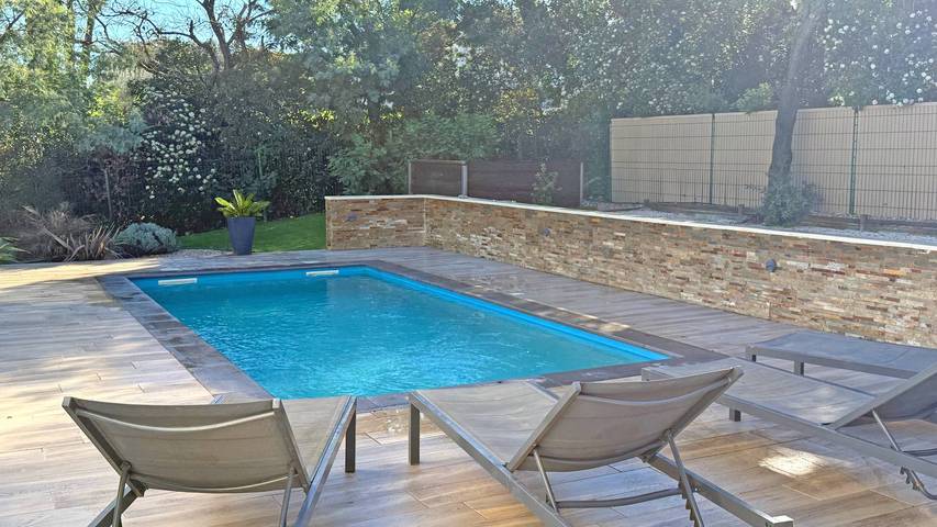 Location de vacances pour 8 personnes, avec Jardin et Piscine à Le Plan-de-la-Tour