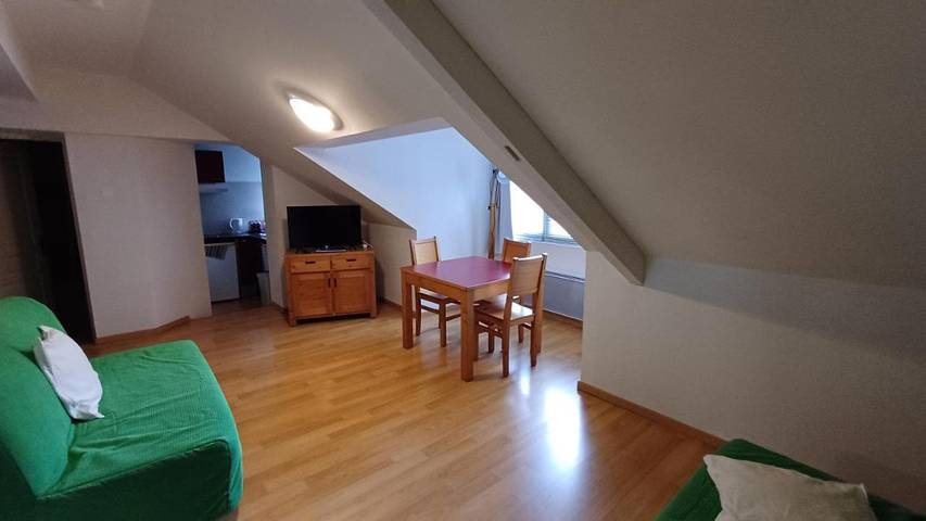 Gîte pour 2 personnes, avec vue dans Office de Tourisme de Luchon - 3
