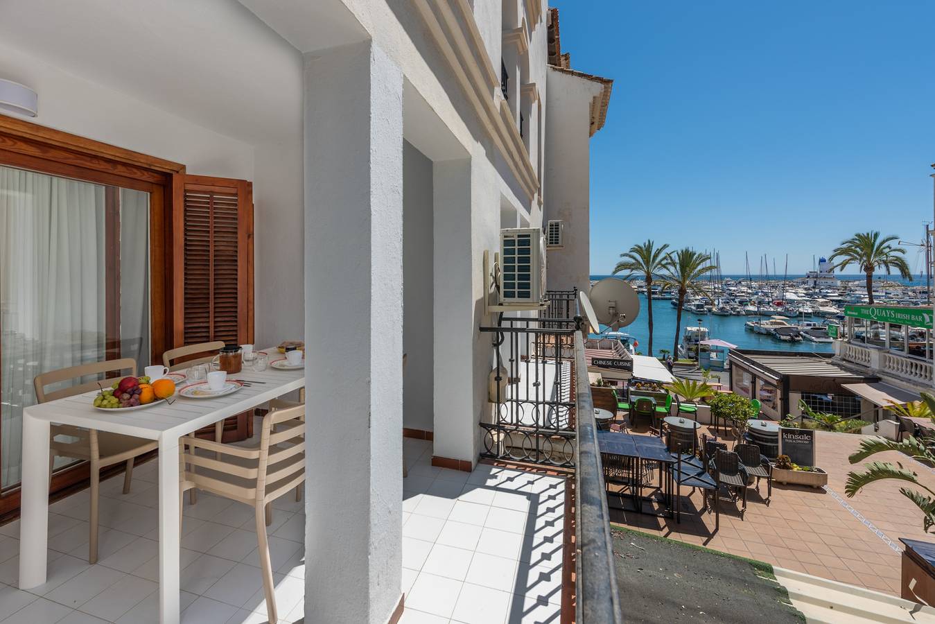 Apartamento entero, Chanquete Harbour 2310  One Bedroom in Puerto de la Duquesa, Manilva