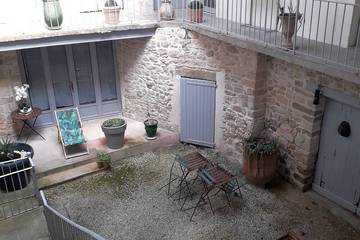 Gîte pour 4 personnes, avec jacuzzi à Aubussargues