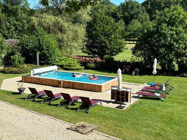 Chambre d’hôte pour 6 personnes, avec jardin et piscine ainsi que bassin pour enfant et jacuzzi dans Eure-et-Loir - 2