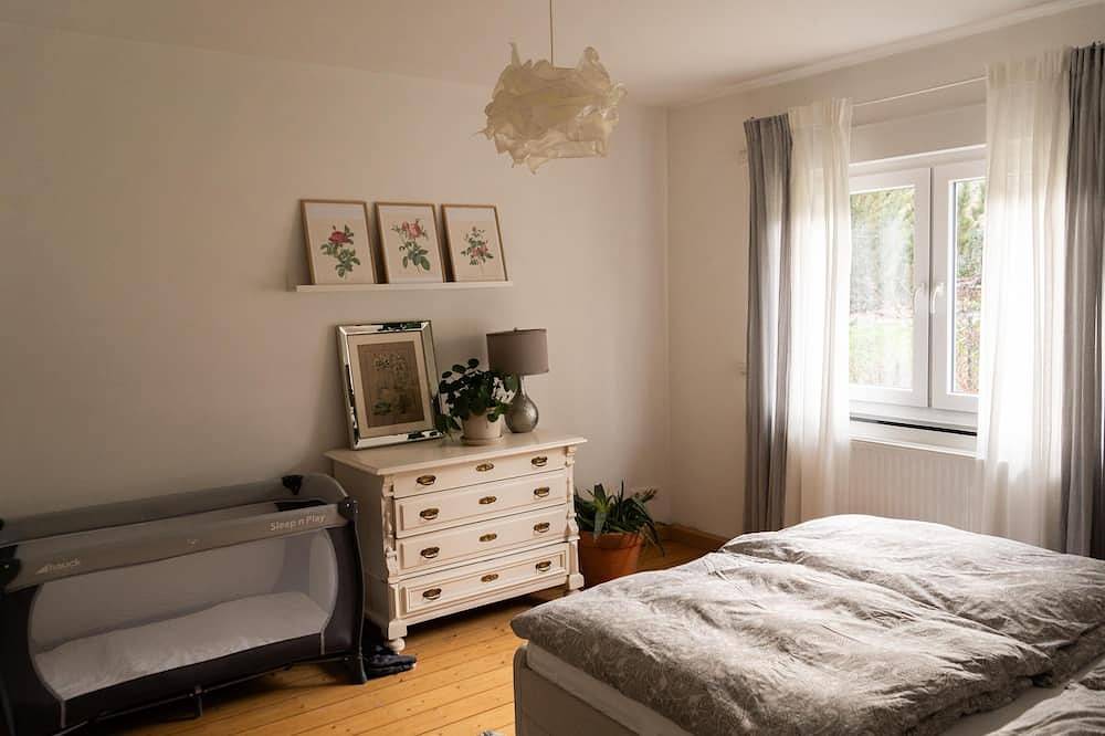 Ganze Wohnung, Zentrale Altbauwohnung mit 3 Schlafzimmern in Siegen, Kreis Siegen-Wittgenstein