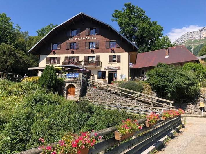 Hôtel pour 4 personnes, avec vue et terrasse