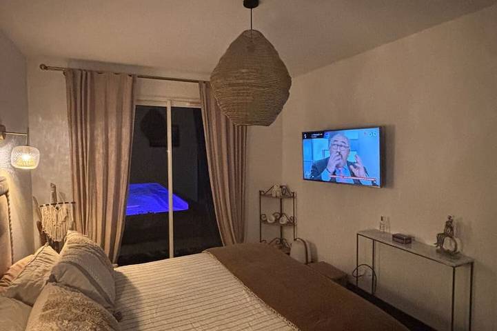 Location de vacances pour 10 personnes, avec jardin et terrasse ainsi que sauna et jacuzzi à Tarnès - 4