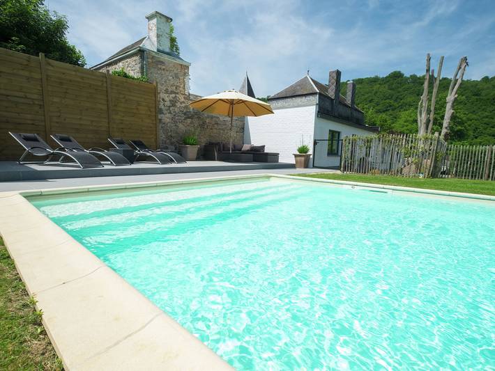 Villa für 5 Personen, mit Balkon und Terrasse sowie Garten und Pool in Belgien